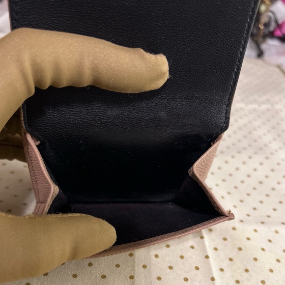 BALENCIAGA Compact leather wallet. - Picture 7 of 16